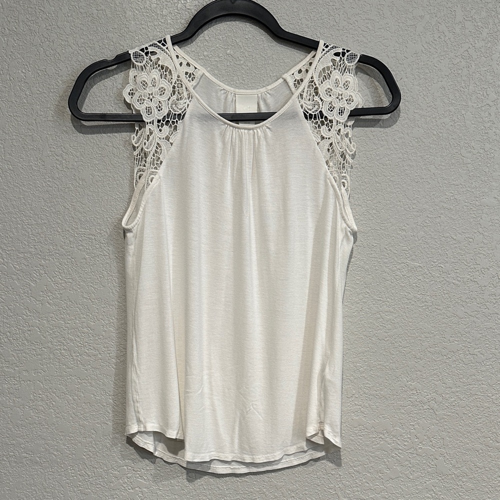 H&M Elegant White Lace Sleeveless Top